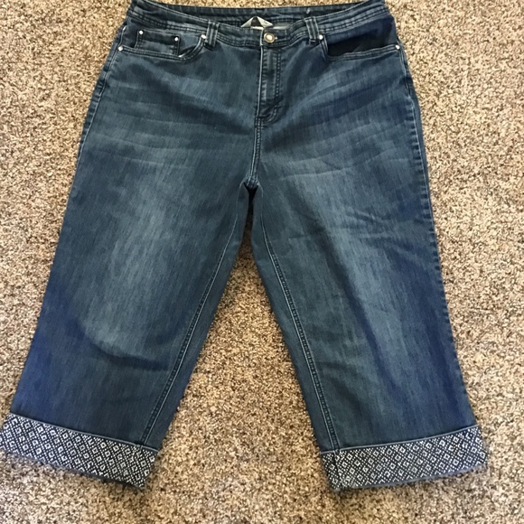 Christopher & Banks Denim Capris Sz 16 - Picture 1 of 8